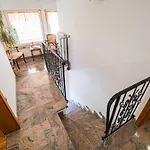 Sunny And Comfortable With Terrace And Garden - Two Bedroom With Terrace דירה Recica ob Savinji