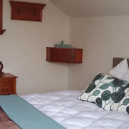 Sunny And Comfortable With Terrace And Garden - Two Bedroom With Terrace *