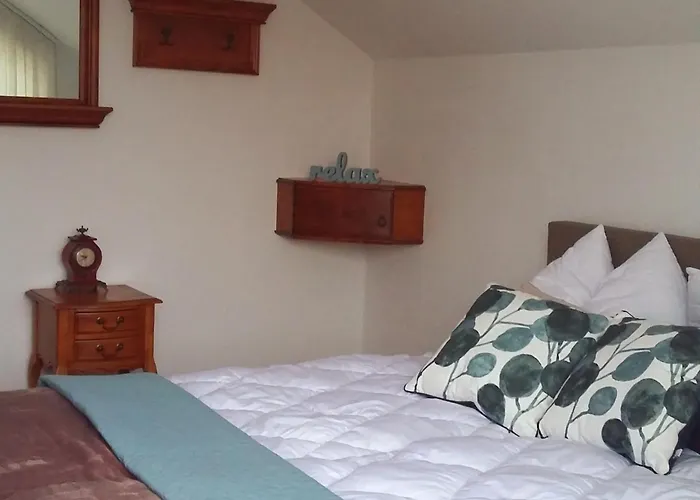 Sunny And Comfortable With Terrace And Garden - Two Bedroom With Terrace *